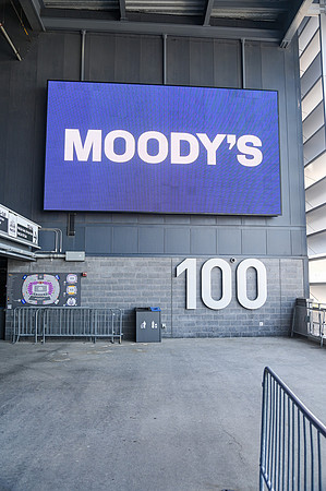 Moodys-3973