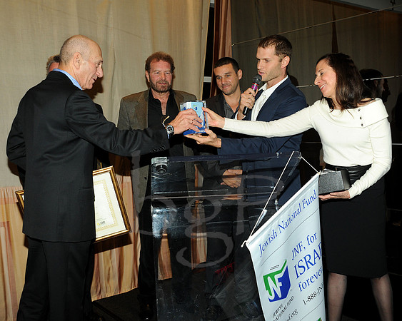 JNF_096
