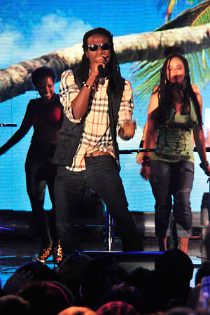 135535085BG001_Iggy_s_Best_