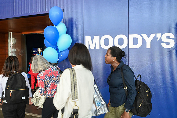 Moodys-4235
