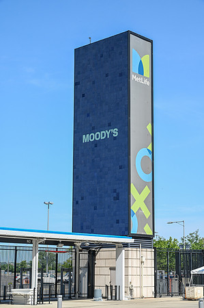 Moodys-8