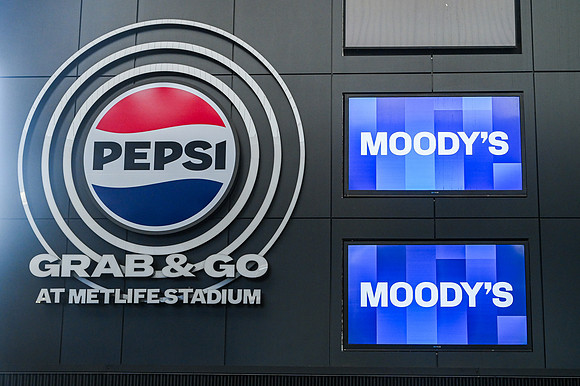Moodys-2