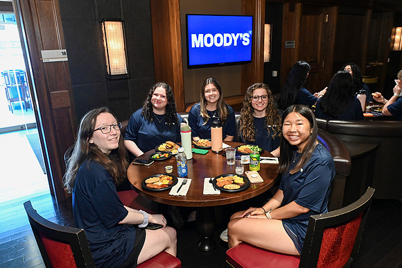 Moodys-9557