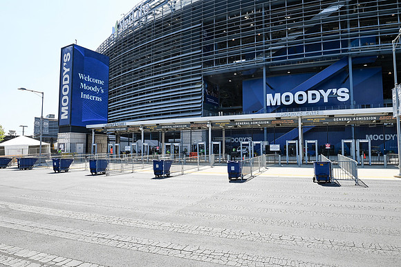 Moodys-9376