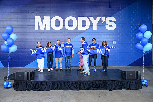 Moodys-3927