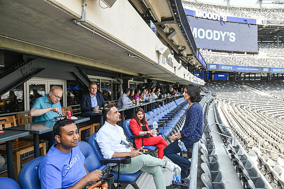 Moodys-4125